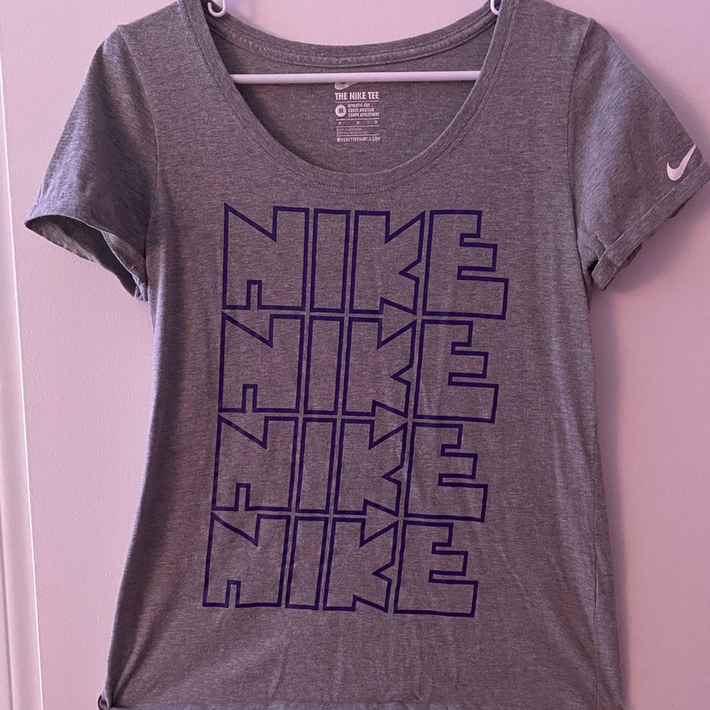 Grey Nike short sleeve